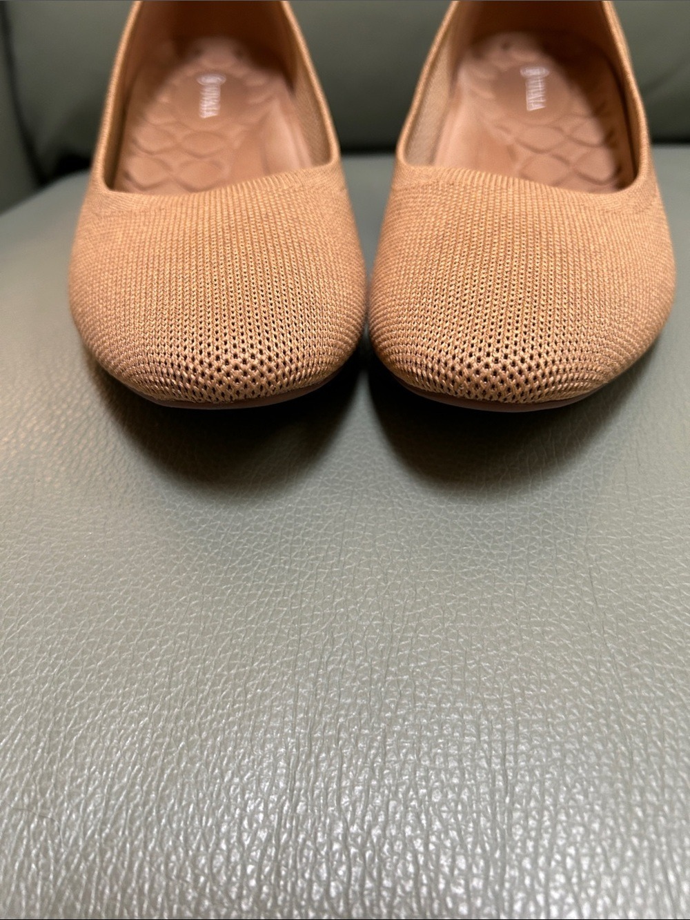 VIVAIA Pointed Toe Women’s Wedge Shoe - Picture 4 of 12
